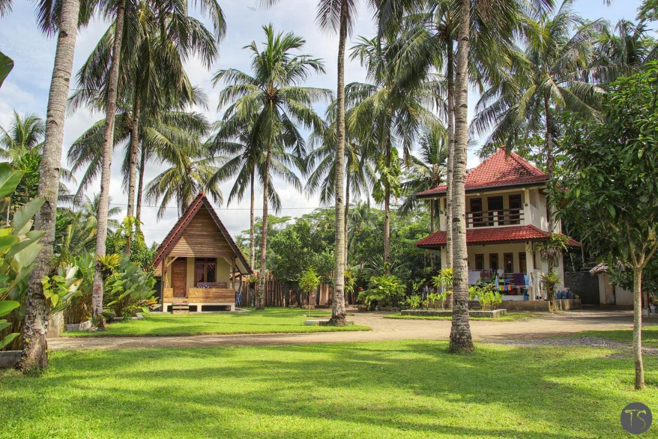 Sadati Home Stay Batukaras Exterior photo